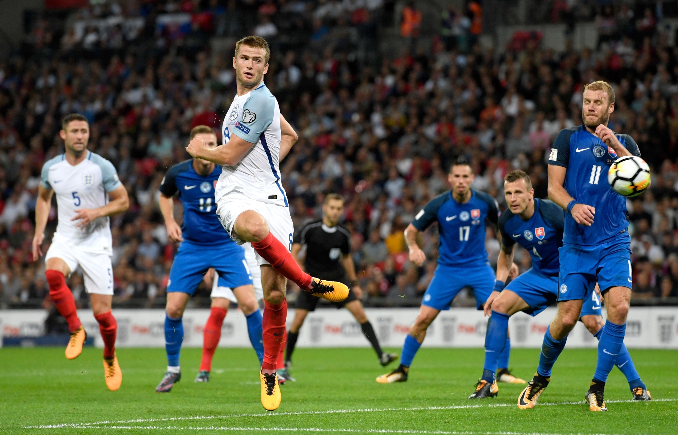 显然在进攻 显然在进攻